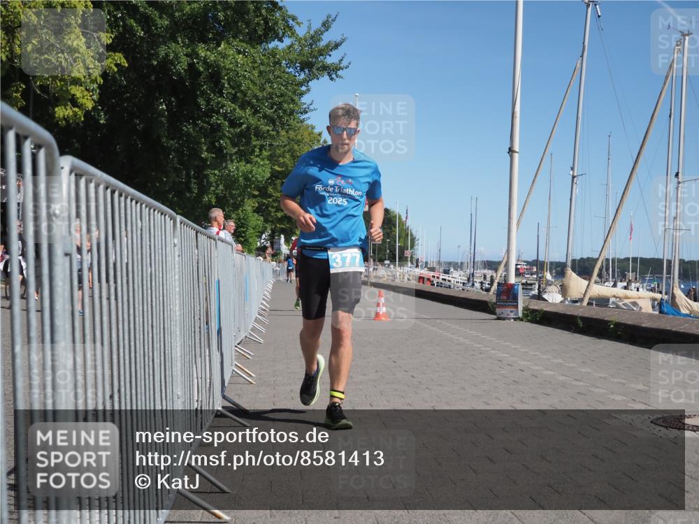 17.08.2025 - KN Förde Triathlon 2025 KatJ http://msf.ph/oto/8581413 17.08.2025 12:21:06 Laufen 355, 377 meine-sportfotos.de