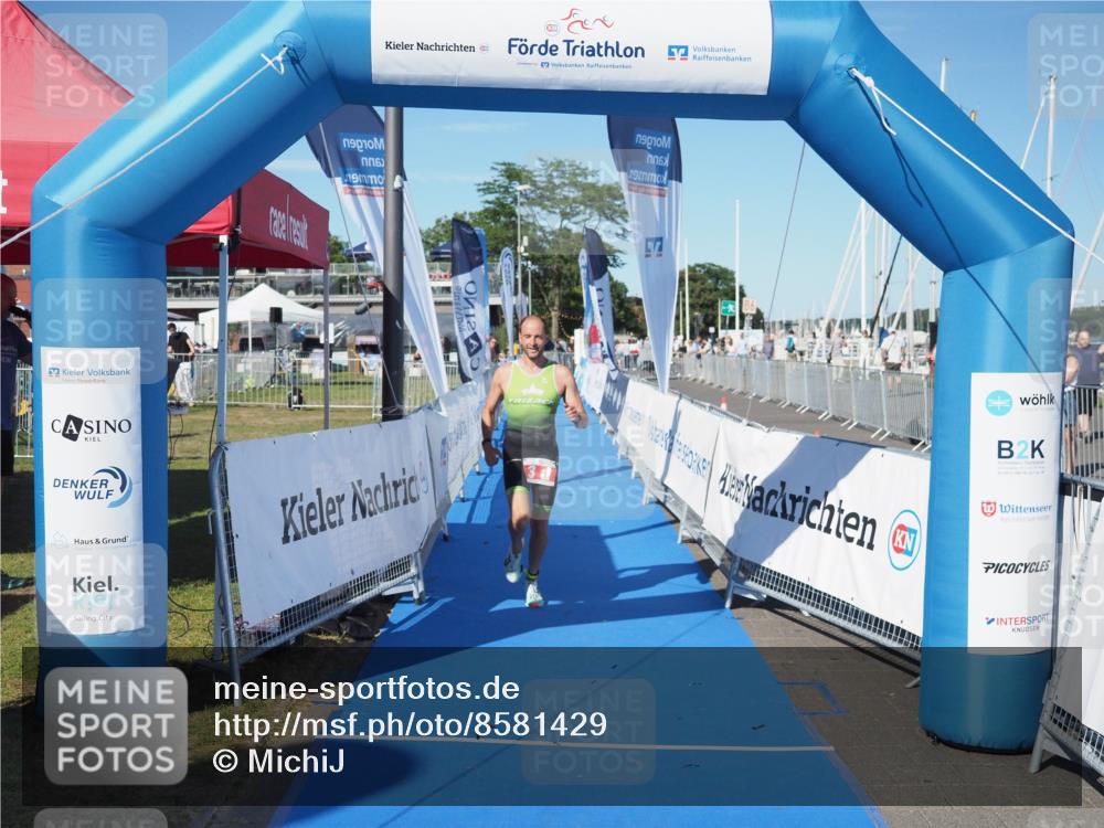 17.08.2025 - KN Förde Triathlon 2025 MichiJ http://msf.ph/oto/8581429 17.08.2025 16:28:41 Laufen 3 meine-sportfotos.de