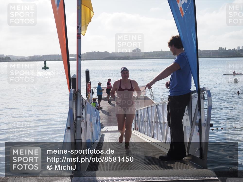 17.08.2025 - KN Förde Triathlon 2025 MichiJ http://msf.ph/oto/8581450 17.08.2025 09:20:07 Schwimmen 195, 202, 179, 195 meine-sportfotos.de