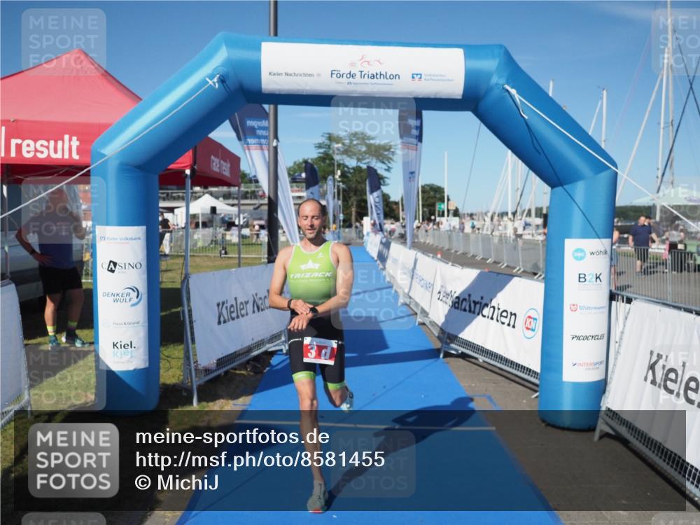 17.08.2025 - KN Förde Triathlon 2025 MichiJ http://msf.ph/oto/8581455 17.08.2025 16:28:42 Laufen 3 meine-sportfotos.de