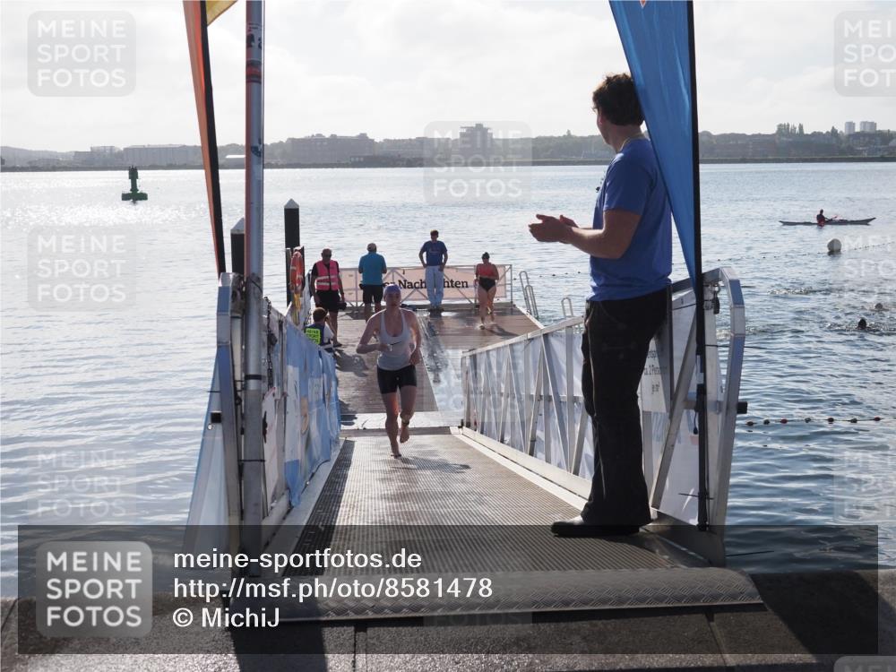 17.08.2025 - KN Förde Triathlon 2025 MichiJ http://msf.ph/oto/8581478 17.08.2025 09:20:18 Schwimmen 179, 195, 179, 196, 211 meine-sportfotos.de