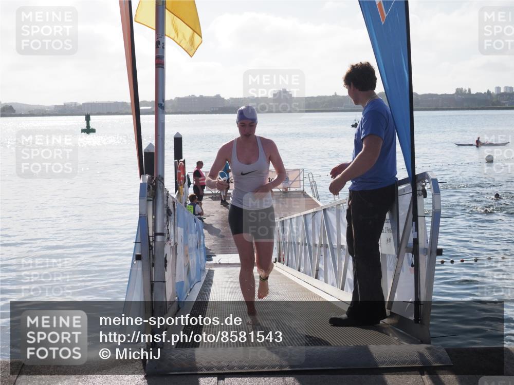 17.08.2025 - KN Förde Triathlon 2025 MichiJ http://msf.ph/oto/8581543 17.08.2025 09:20:20 Schwimmen 179, 179, 196, 211 meine-sportfotos.de