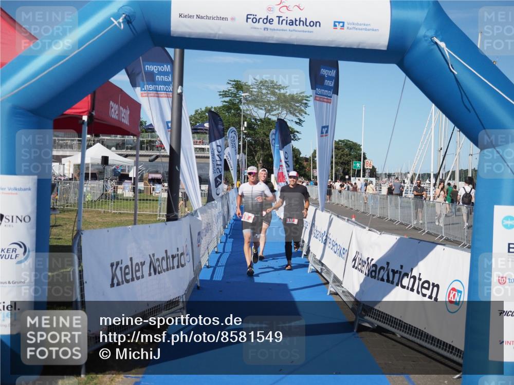 17.08.2025 - KN Förde Triathlon 2025 MichiJ http://msf.ph/oto/8581549 17.08.2025 16:31:21 Laufen 10 meine-sportfotos.de