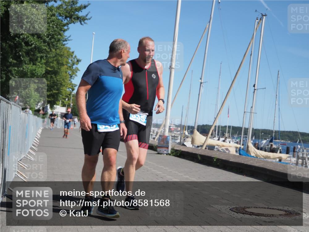 17.08.2025 - KN Förde Triathlon 2025 KatJ http://msf.ph/oto/8581568 17.08.2025 12:21:41 Laufen 335, 349 meine-sportfotos.de