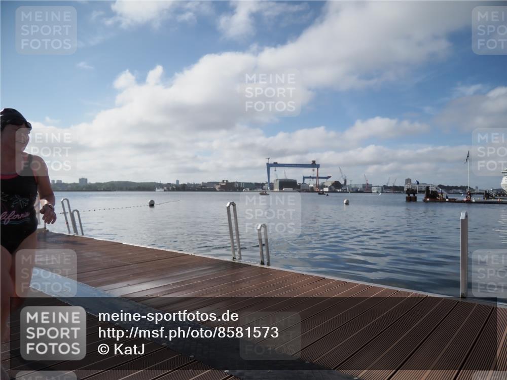 17.08.2025 - KN Förde Triathlon 2025 KatJ http://msf.ph/oto/8581573 17.08.2025 09:28:33 Schwimmen 207, 207 meine-sportfotos.de