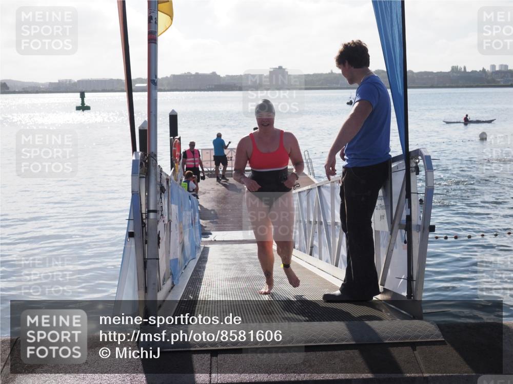 17.08.2025 - KN Förde Triathlon 2025 MichiJ http://msf.ph/oto/8581606 17.08.2025 09:20:25 Schwimmen 179, 196, 196, 211, 240 meine-sportfotos.de