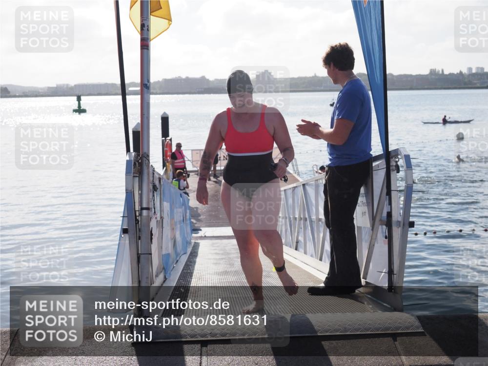 17.08.2025 - KN Förde Triathlon 2025 MichiJ http://msf.ph/oto/8581631 17.08.2025 09:20:26 Schwimmen 179, 196, 196, 211, 240 meine-sportfotos.de