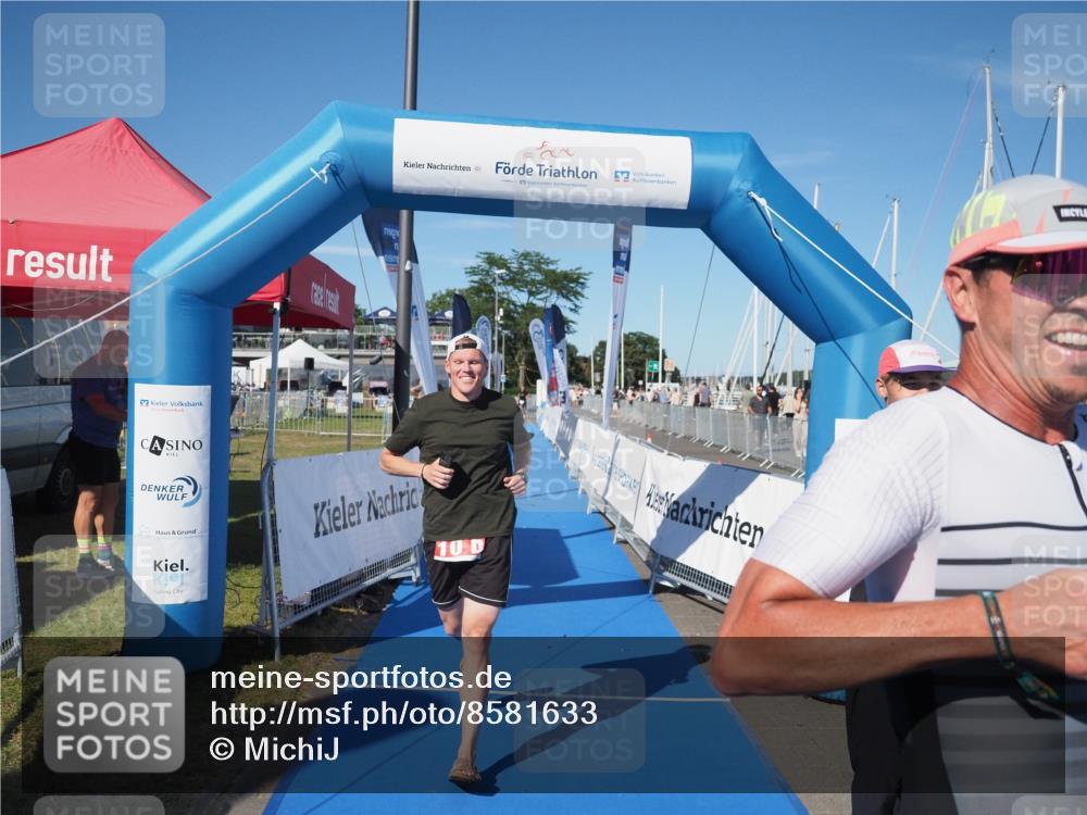 17.08.2025 - KN Förde Triathlon 2025 MichiJ http://msf.ph/oto/8581633 17.08.2025 16:31:24 Laufen 10 meine-sportfotos.de