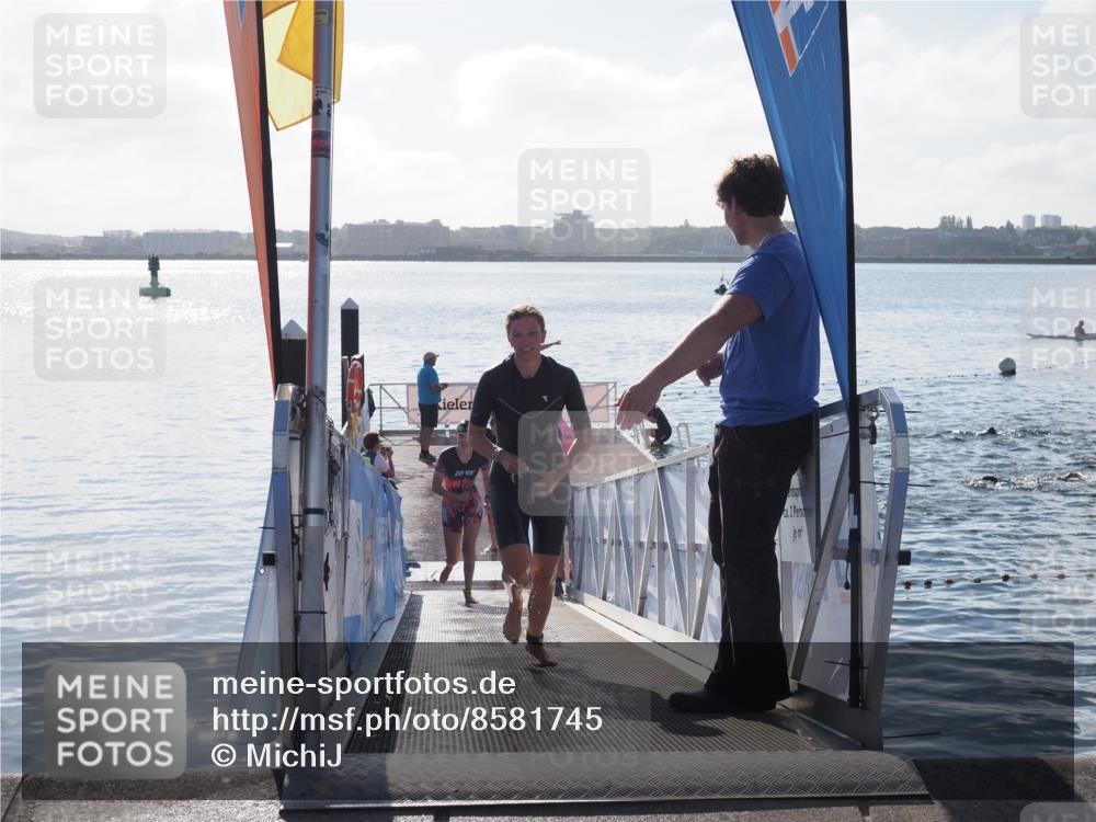 17.08.2025 - KN Förde Triathlon 2025 MichiJ http://msf.ph/oto/8581745 17.08.2025 09:20:40 Schwimmen 188, 211, 240, 188, 197, 228, 240, 241 meine-sportfotos.de