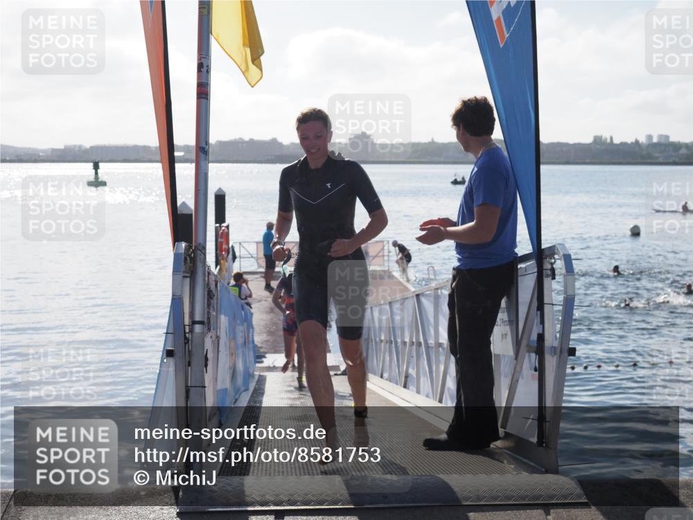 17.08.2025 - KN Förde Triathlon 2025 MichiJ http://msf.ph/oto/8581753 17.08.2025 09:20:41 Schwimmen 188, 211, 240, 241, 188, 197, 228, 240, 241 meine-sportfotos.de