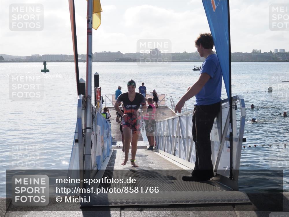 17.08.2025 - KN Förde Triathlon 2025 MichiJ http://msf.ph/oto/8581766 17.08.2025 09:20:43 Schwimmen 188, 211, 240, 241, 188, 197, 228, 241 meine-sportfotos.de