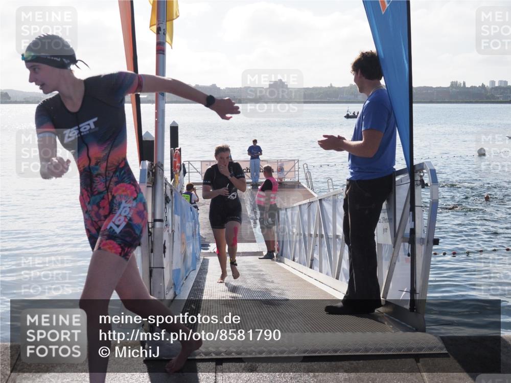 17.08.2025 - KN Förde Triathlon 2025 MichiJ http://msf.ph/oto/8581790 17.08.2025 09:20:44 Schwimmen 188, 211, 240, 241, 188, 197, 205, 228, 241 meine-sportfotos.de