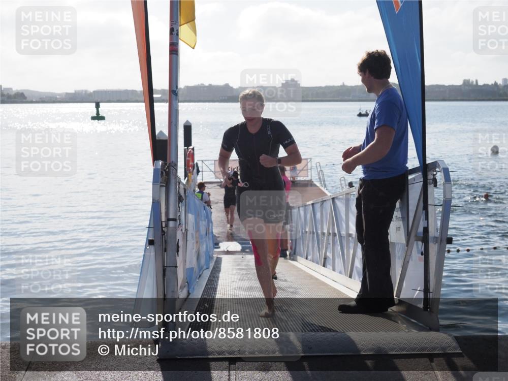 17.08.2025 - KN Förde Triathlon 2025 MichiJ http://msf.ph/oto/8581808 17.08.2025 09:20:46 Schwimmen 188, 228, 240, 241, 197, 205, 228, 241 meine-sportfotos.de