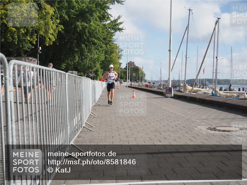 17.08.2025 - KN Förde Triathlon 2025 KatJ http://msf.ph/oto/8581846 17.08.2025 09:59:04 Laufen 113, 114 meine-sportfotos.de