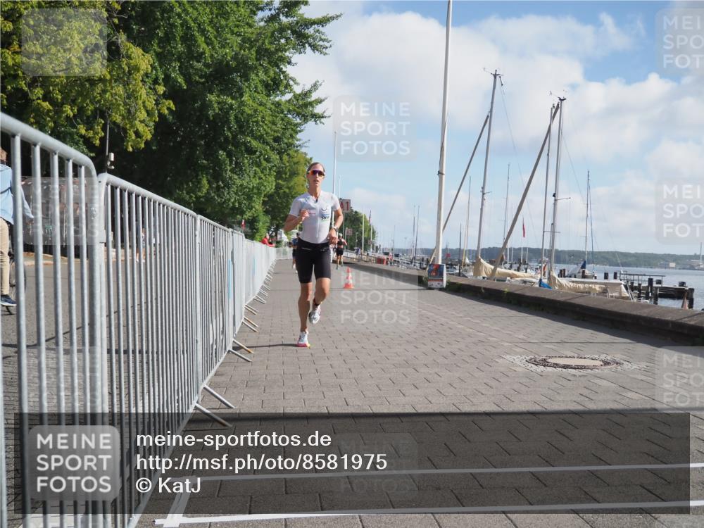 17.08.2025 - KN Förde Triathlon 2025 KatJ http://msf.ph/oto/8581975 17.08.2025 09:59:25 Laufen 105, 109 meine-sportfotos.de