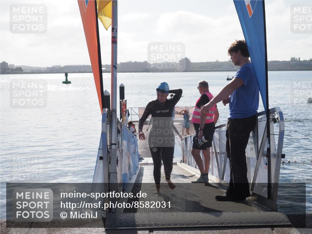 17.08.2025 - KN Förde Triathlon 2025 MichiJ http://msf.ph/oto/8582031 17.08.2025 09:21:02 Schwimmen 197, 200, 205, 200, 205, 216, 223 meine-sportfotos.de