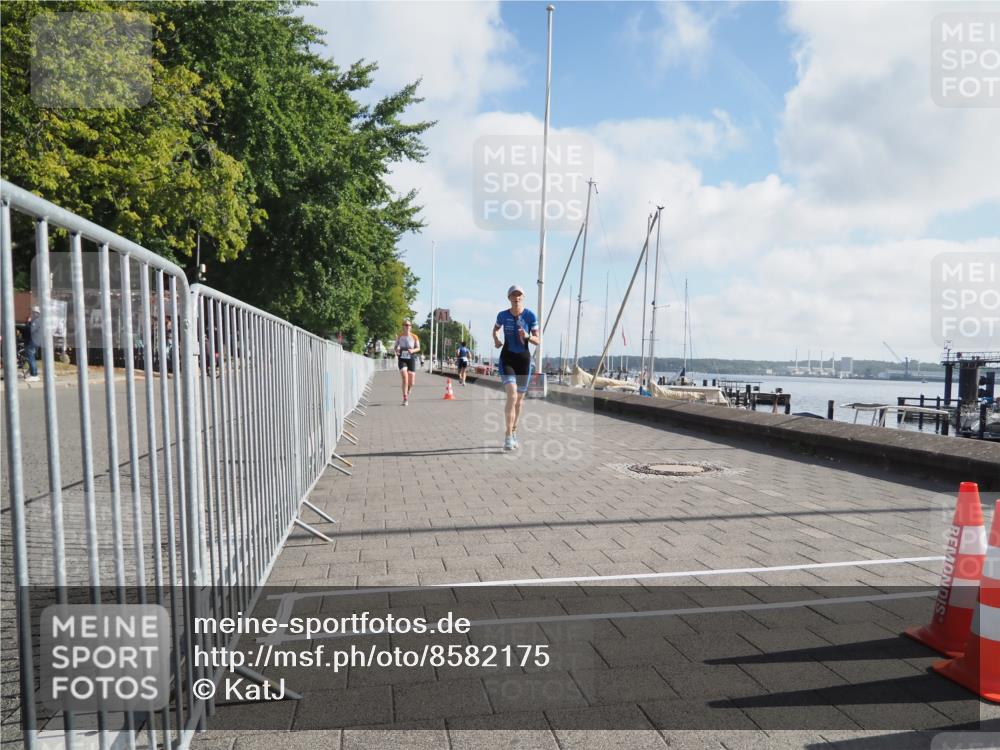 17.08.2025 - KN Förde Triathlon 2025 KatJ http://msf.ph/oto/8582175 17.08.2025 09:59:46 Laufen 103, 108 meine-sportfotos.de