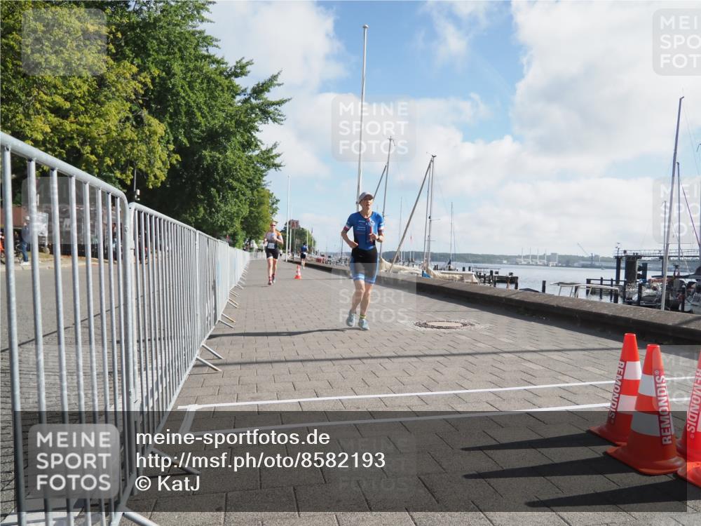 17.08.2025 - KN Förde Triathlon 2025 KatJ http://msf.ph/oto/8582193 17.08.2025 09:59:47 Laufen 103, 108 meine-sportfotos.de