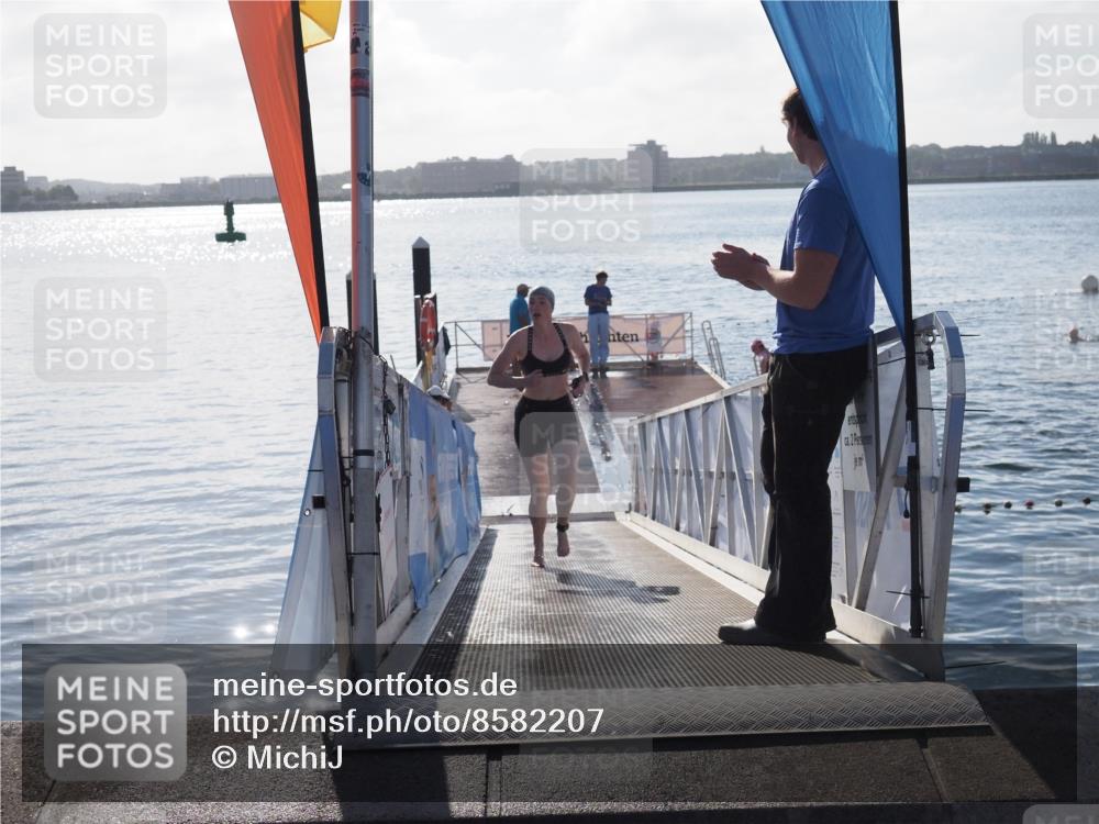 17.08.2025 - KN Förde Triathlon 2025 MichiJ http://msf.ph/oto/8582207 17.08.2025 09:21:26 Schwimmen 171, 171, 194, 201, 230 meine-sportfotos.de