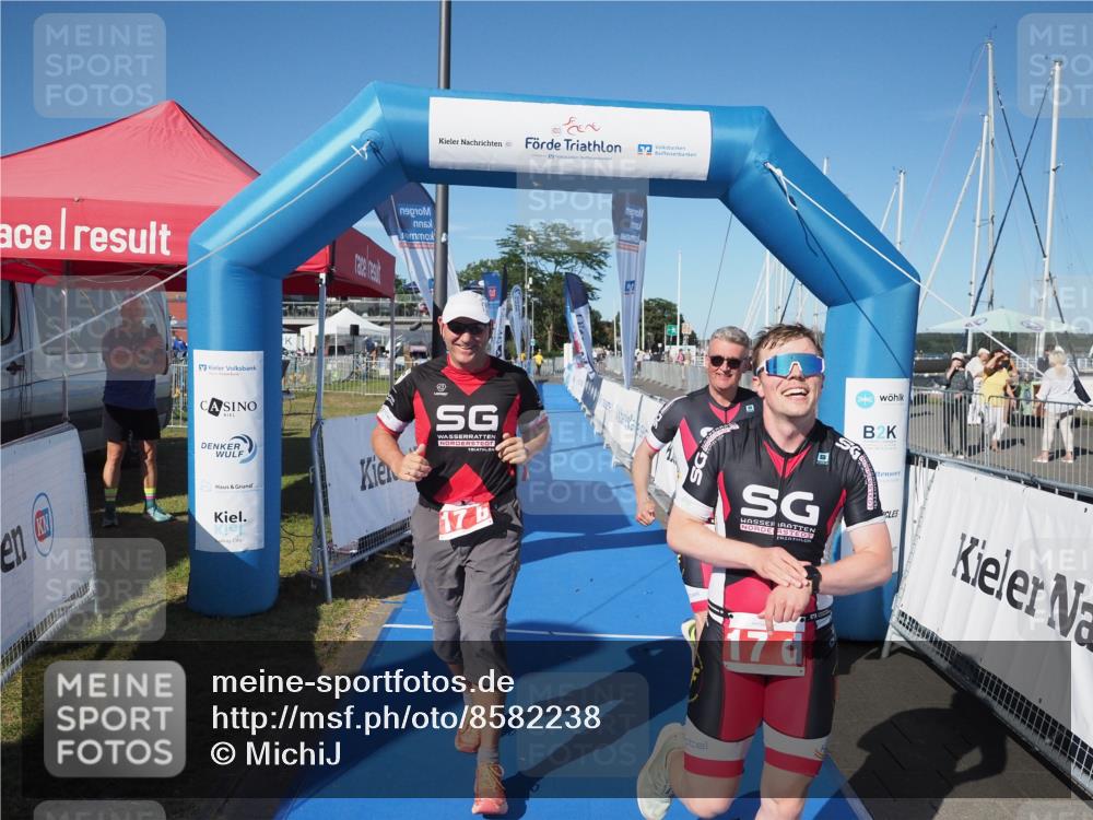 17.08.2025 - KN Förde Triathlon 2025 MichiJ http://msf.ph/oto/8582238 17.08.2025 16:42:28 Laufen 17 meine-sportfotos.de
