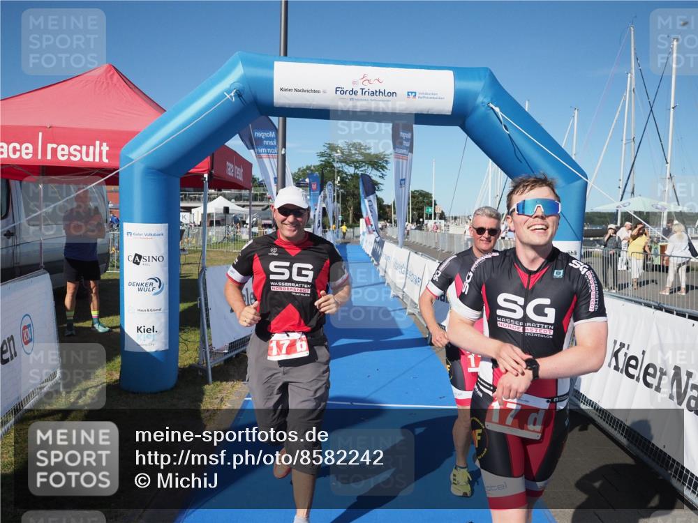 17.08.2025 - KN Förde Triathlon 2025 MichiJ http://msf.ph/oto/8582242 17.08.2025 16:42:28 Laufen 17 meine-sportfotos.de