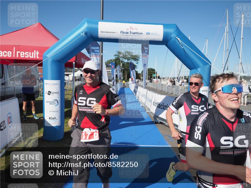 17.08.2025 - KN Förde Triathlon 2025 MichiJ http://msf.ph/oto/8582250 17.08.2025 16:42:28 Laufen 17 meine-sportfotos.de