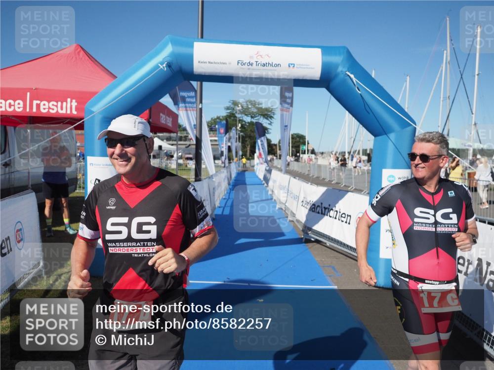 17.08.2025 - KN Förde Triathlon 2025 MichiJ http://msf.ph/oto/8582257 17.08.2025 16:42:28 Laufen 17 meine-sportfotos.de