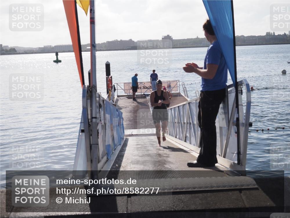 17.08.2025 - KN Förde Triathlon 2025 MichiJ http://msf.ph/oto/8582277 17.08.2025 09:21:30 Schwimmen 171, 201, 194, 201, 230 meine-sportfotos.de