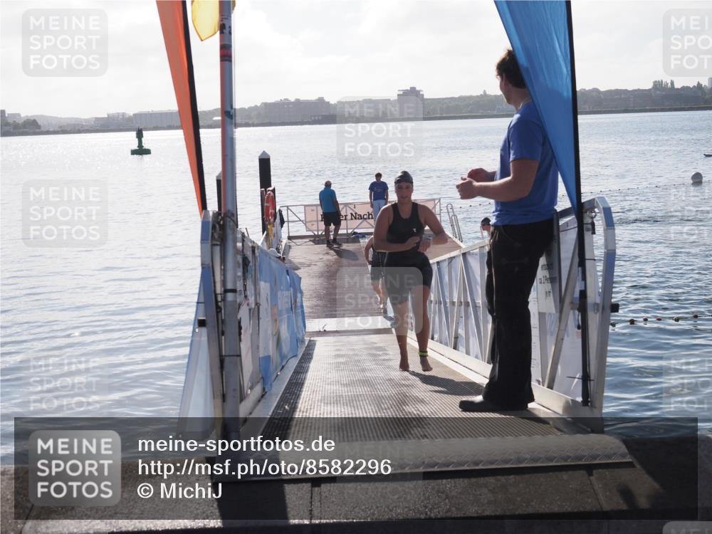 17.08.2025 - KN Förde Triathlon 2025 MichiJ http://msf.ph/oto/8582296 17.08.2025 09:21:31 Schwimmen 171, 194, 201, 194, 201, 230 meine-sportfotos.de