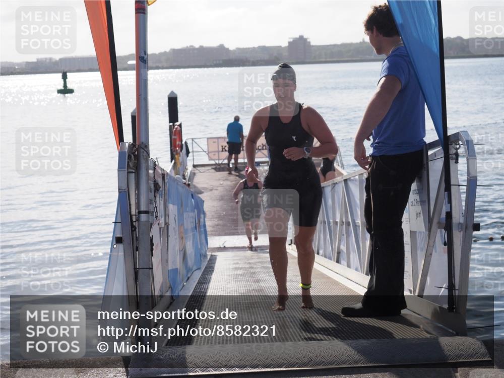 17.08.2025 - KN Förde Triathlon 2025 MichiJ http://msf.ph/oto/8582321 17.08.2025 09:21:32 Schwimmen 171, 194, 201, 194, 201, 230 meine-sportfotos.de