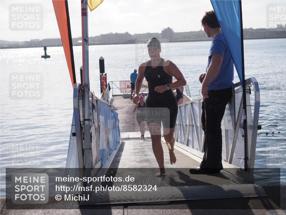 17.08.2025 - KN Förde Triathlon 2025 MichiJ http://msf.ph/oto/8582324 17.08.2025 09:21:32 Schwimmen 171, 194, 201, 194, 201, 230 meine-sportfotos.de