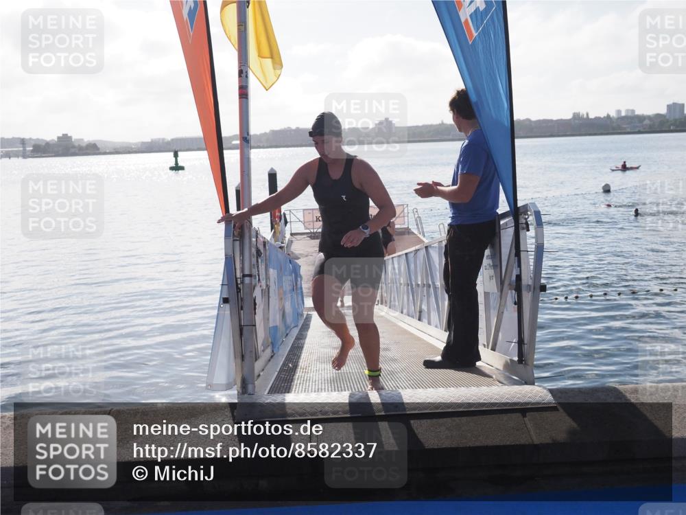 17.08.2025 - KN Förde Triathlon 2025 MichiJ http://msf.ph/oto/8582337 17.08.2025 09:21:32 Schwimmen 171, 194, 201, 194, 201, 230 meine-sportfotos.de