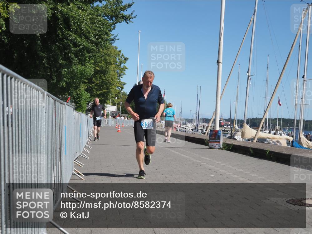17.08.2025 - KN Förde Triathlon 2025 KatJ http://msf.ph/oto/8582374 17.08.2025 12:24:26 Laufen 338, 344 meine-sportfotos.de