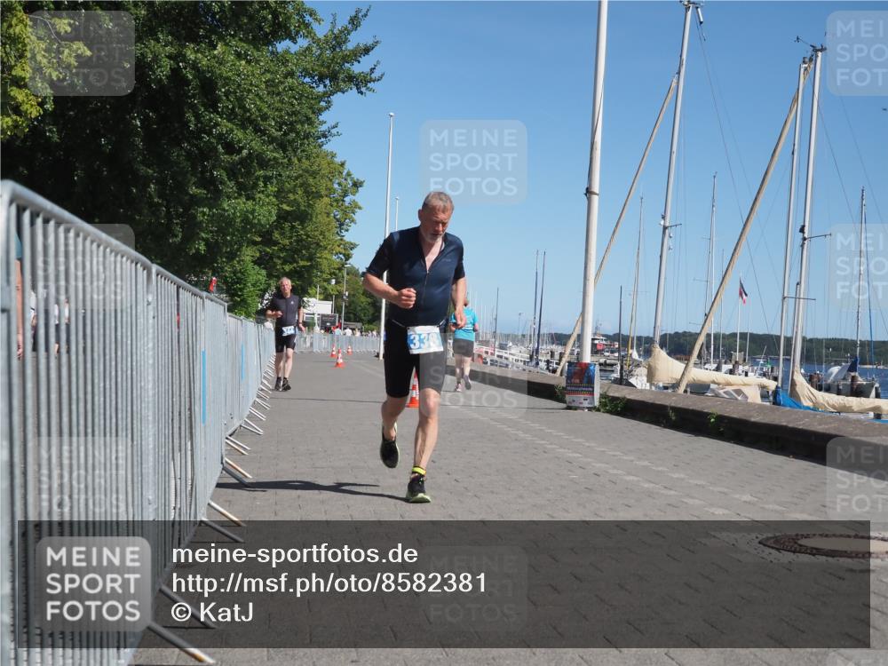 17.08.2025 - KN Förde Triathlon 2025 KatJ http://msf.ph/oto/8582381 17.08.2025 12:24:26 Laufen 338, 344 meine-sportfotos.de