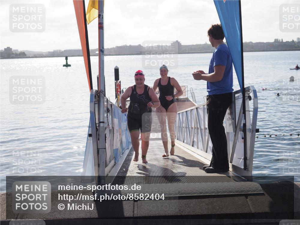 17.08.2025 - KN Förde Triathlon 2025 MichiJ http://msf.ph/oto/8582404 17.08.2025 09:21:37 Schwimmen 171, 194, 201, 230, 230, 244 meine-sportfotos.de