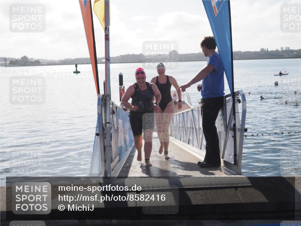 17.08.2025 - KN Förde Triathlon 2025 MichiJ http://msf.ph/oto/8582416 17.08.2025 09:21:38 Schwimmen 171, 194, 201, 230, 230, 244 meine-sportfotos.de