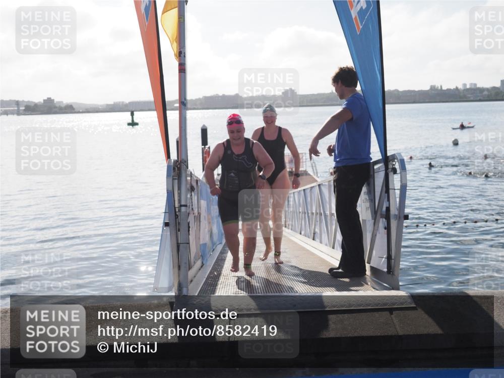 17.08.2025 - KN Förde Triathlon 2025 MichiJ http://msf.ph/oto/8582419 17.08.2025 09:21:38 Schwimmen 171, 194, 201, 230, 230, 244 meine-sportfotos.de