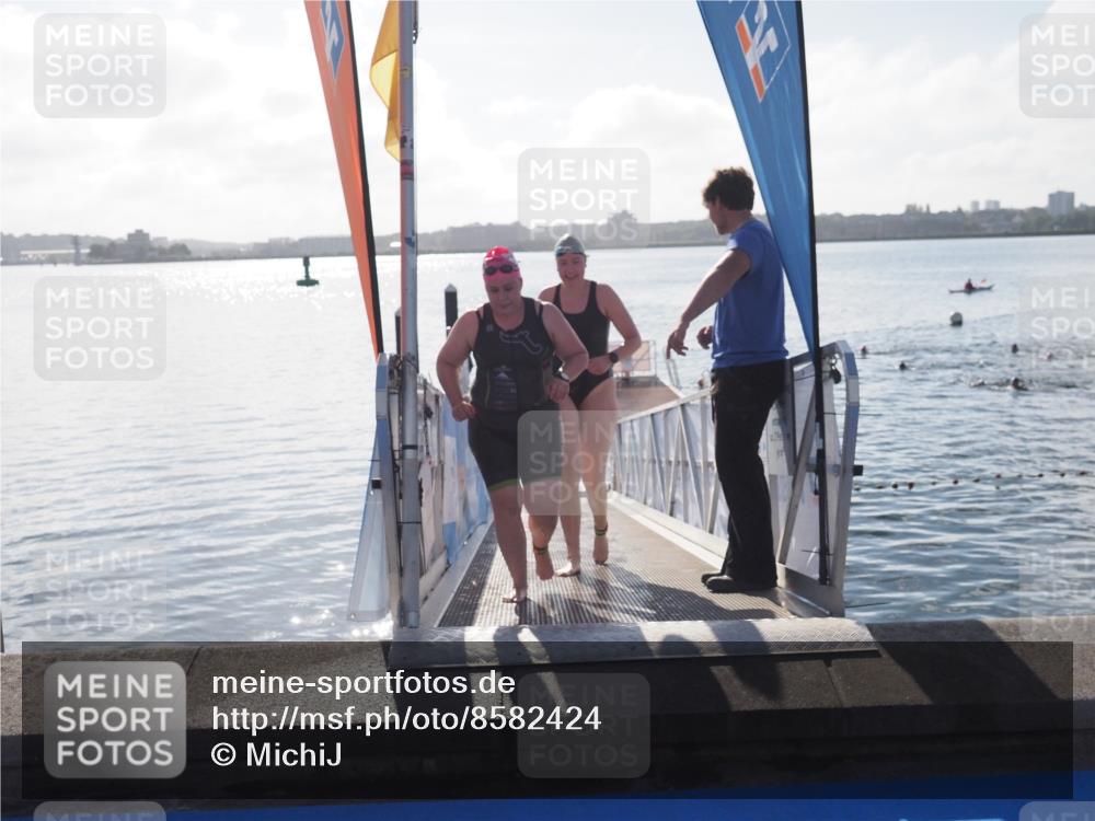 17.08.2025 - KN Förde Triathlon 2025 MichiJ http://msf.ph/oto/8582424 17.08.2025 09:21:38 Schwimmen 171, 194, 201, 230, 230, 244 meine-sportfotos.de