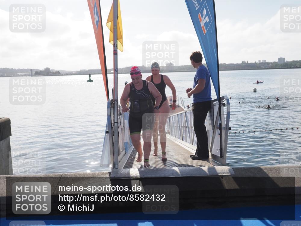 17.08.2025 - KN Förde Triathlon 2025 MichiJ http://msf.ph/oto/8582432 17.08.2025 09:21:38 Schwimmen 171, 194, 201, 230, 230, 244 meine-sportfotos.de