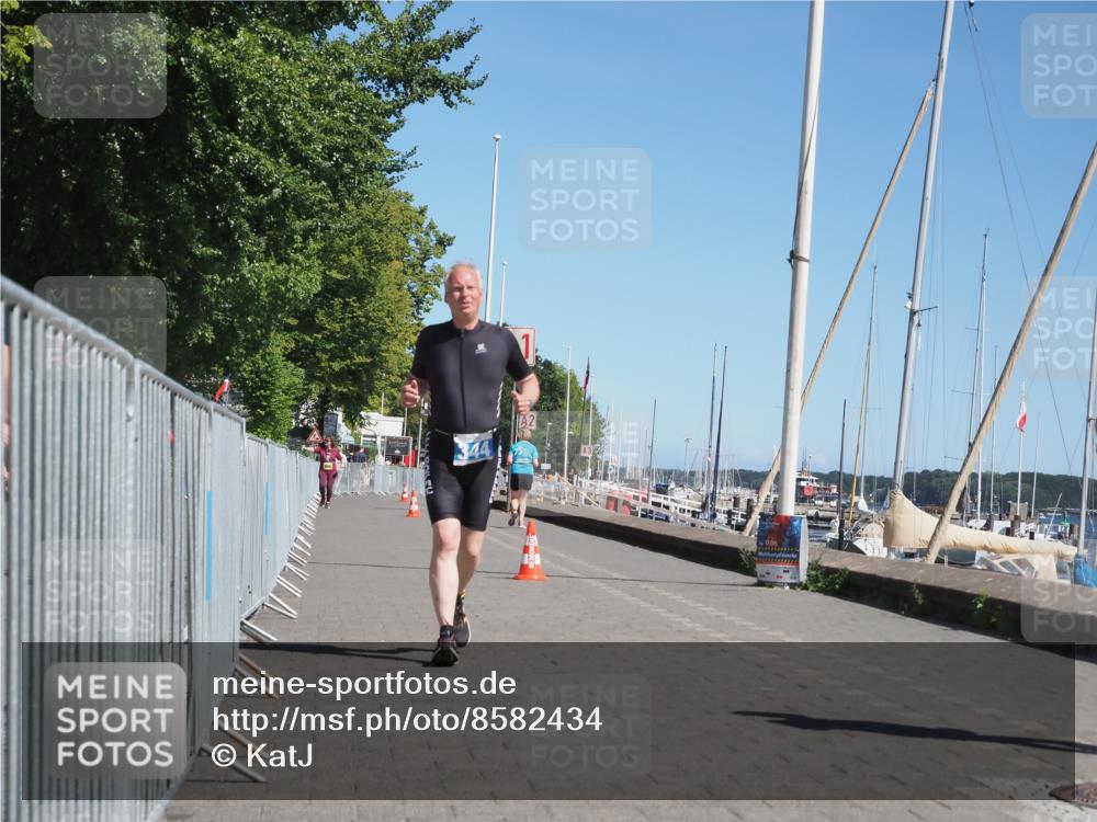 17.08.2025 - KN Förde Triathlon 2025 KatJ http://msf.ph/oto/8582434 17.08.2025 12:24:32 Laufen 344 meine-sportfotos.de