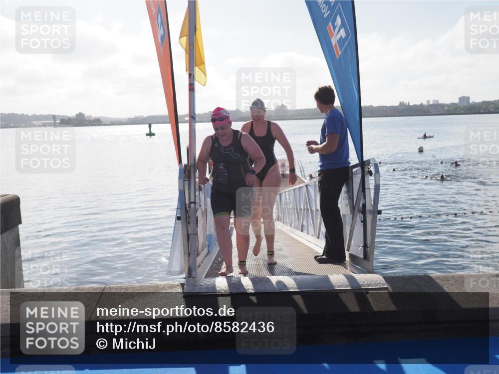 17.08.2025 - KN Förde Triathlon 2025 MichiJ http://msf.ph/oto/8582436 17.08.2025 09:21:38 Schwimmen 171, 194, 201, 230, 230, 244 meine-sportfotos.de