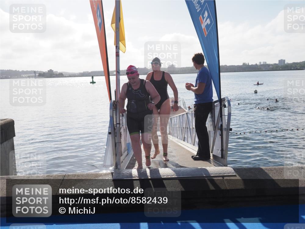 17.08.2025 - KN Förde Triathlon 2025 MichiJ http://msf.ph/oto/8582439 17.08.2025 09:21:39 Schwimmen 194, 201, 230, 230, 244 meine-sportfotos.de