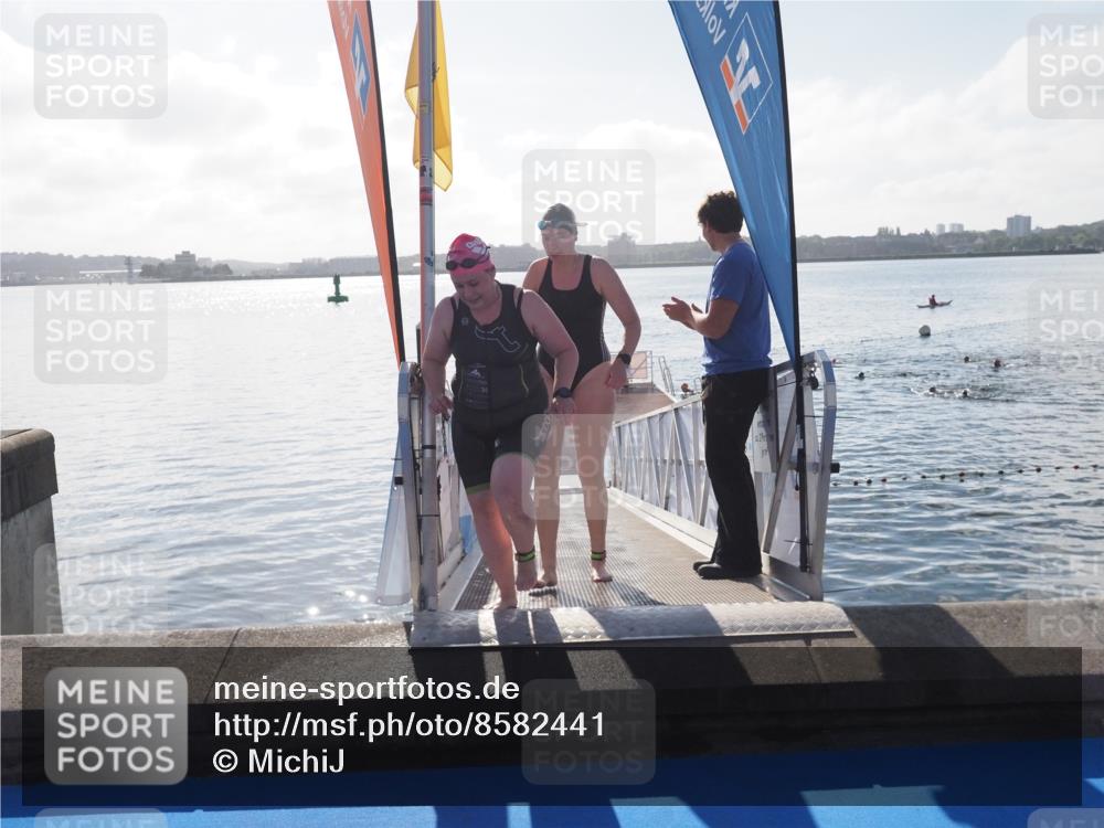 17.08.2025 - KN Förde Triathlon 2025 MichiJ http://msf.ph/oto/8582441 17.08.2025 09:21:39 Schwimmen 194, 201, 230, 230, 244 meine-sportfotos.de