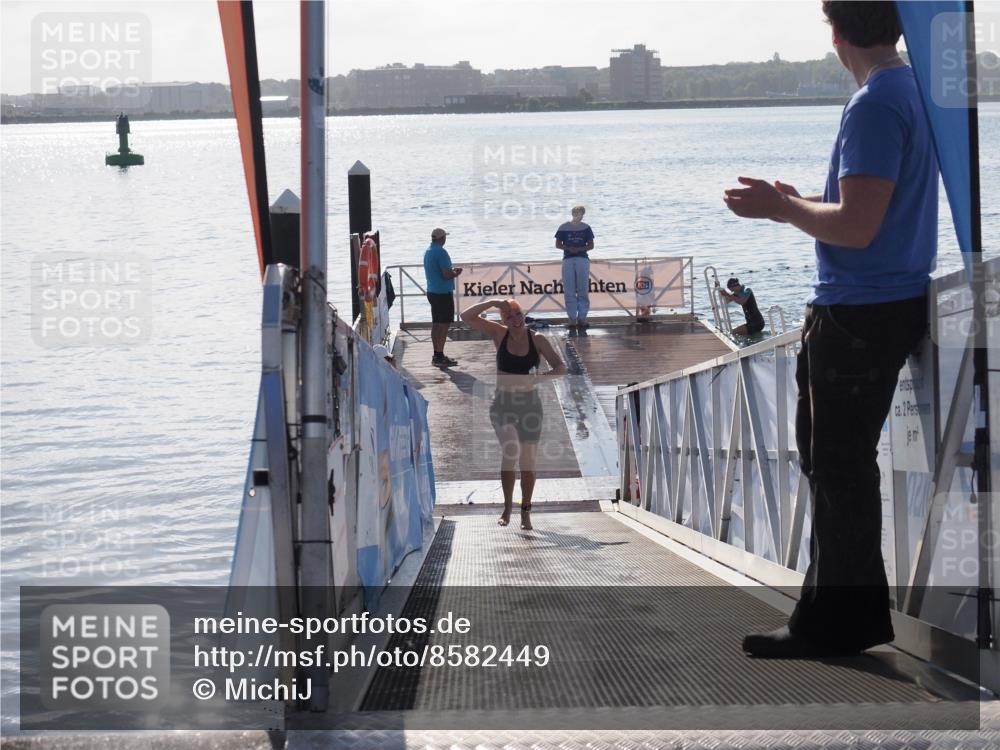 17.08.2025 - KN Förde Triathlon 2025 MichiJ http://msf.ph/oto/8582449 17.08.2025 09:21:51 Schwimmen 244, 212, 215, 242, 244 meine-sportfotos.de