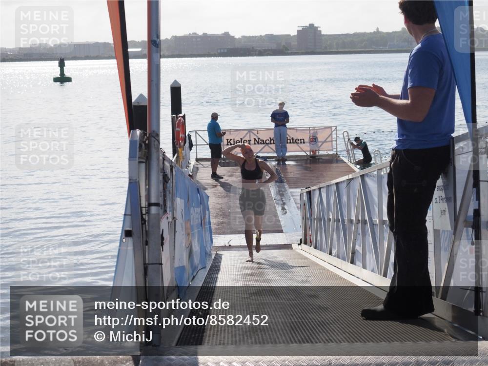 17.08.2025 - KN Förde Triathlon 2025 MichiJ http://msf.ph/oto/8582452 17.08.2025 09:21:51 Schwimmen 244, 212, 215, 242, 244 meine-sportfotos.de