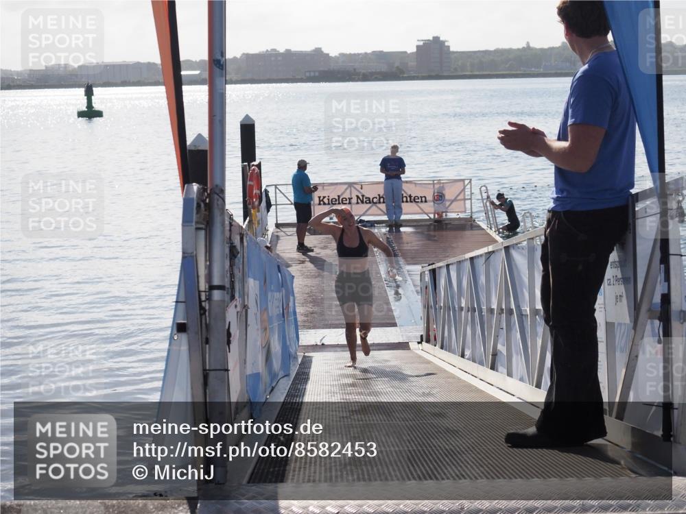 17.08.2025 - KN Förde Triathlon 2025 MichiJ http://msf.ph/oto/8582453 17.08.2025 09:21:51 Schwimmen 244, 212, 215, 242, 244 meine-sportfotos.de