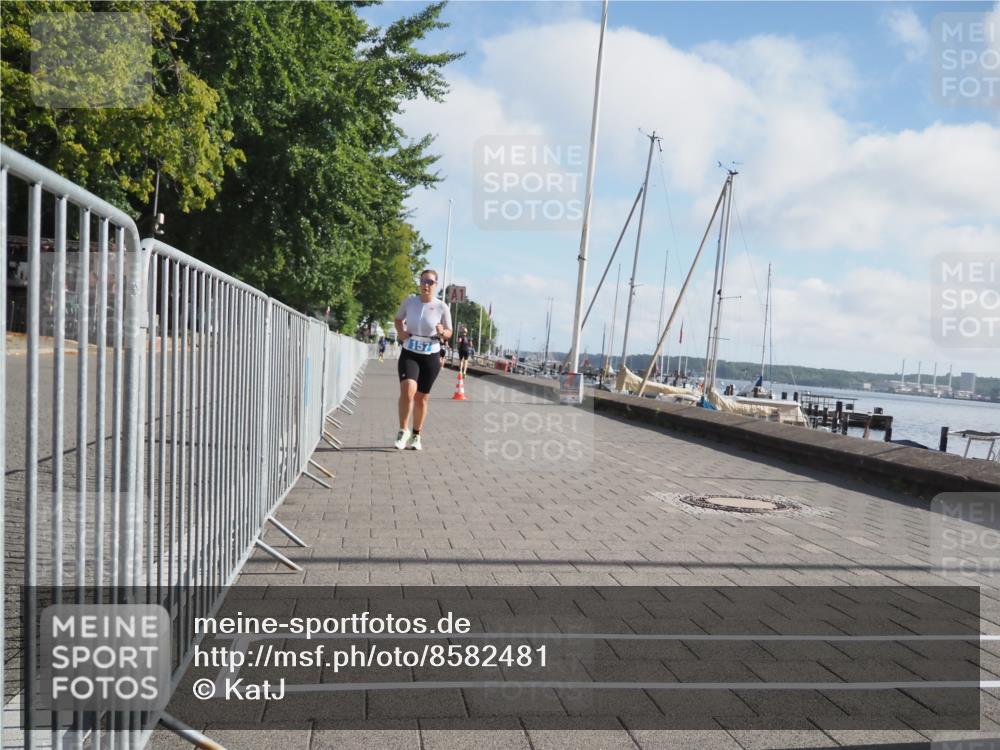 17.08.2025 - KN Förde Triathlon 2025 KatJ http://msf.ph/oto/8582481 17.08.2025 10:00:51 Laufen 157 meine-sportfotos.de