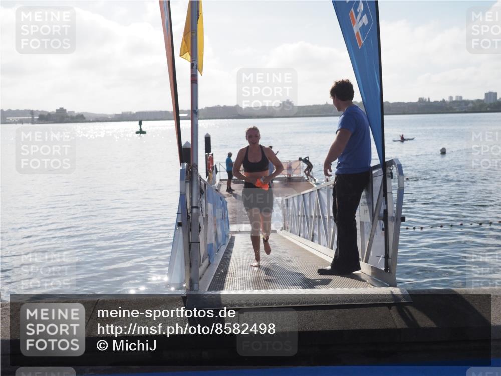 17.08.2025 - KN Förde Triathlon 2025 MichiJ http://msf.ph/oto/8582498 17.08.2025 09:21:53 Schwimmen 244, 210, 212, 215, 242, 244 meine-sportfotos.de