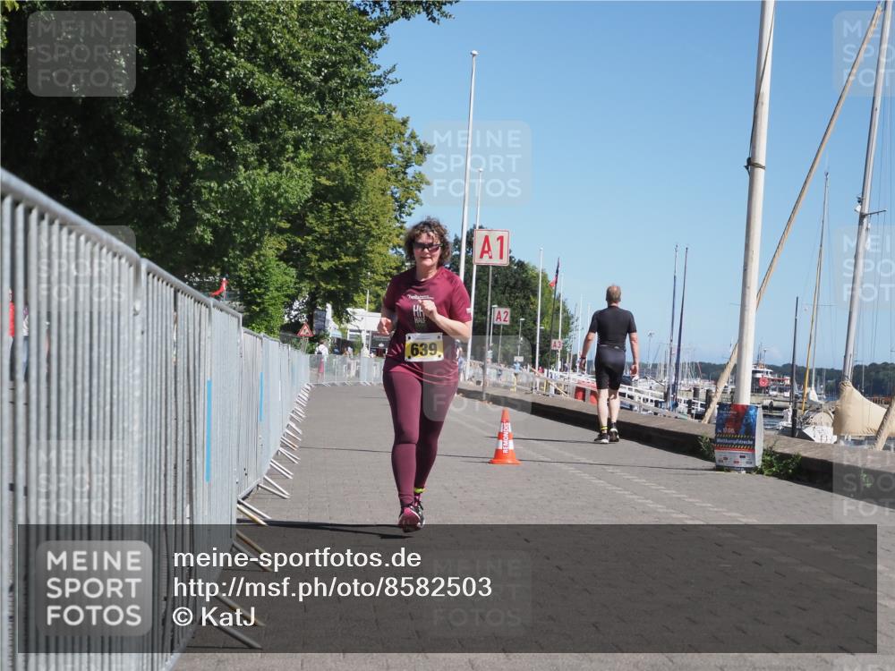17.08.2025 - KN Förde Triathlon 2025 KatJ http://msf.ph/oto/8582503 17.08.2025 12:24:48 Laufen 639 meine-sportfotos.de