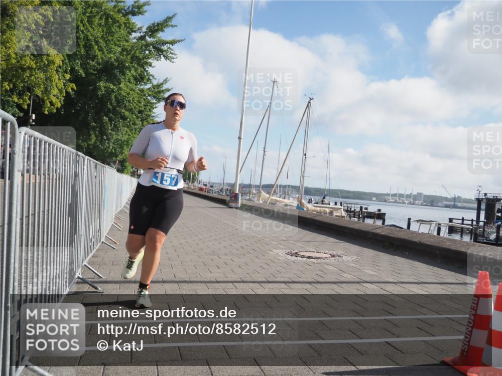 17.08.2025 - KN Förde Triathlon 2025 KatJ http://msf.ph/oto/8582512 17.08.2025 10:00:53 Laufen 157 meine-sportfotos.de